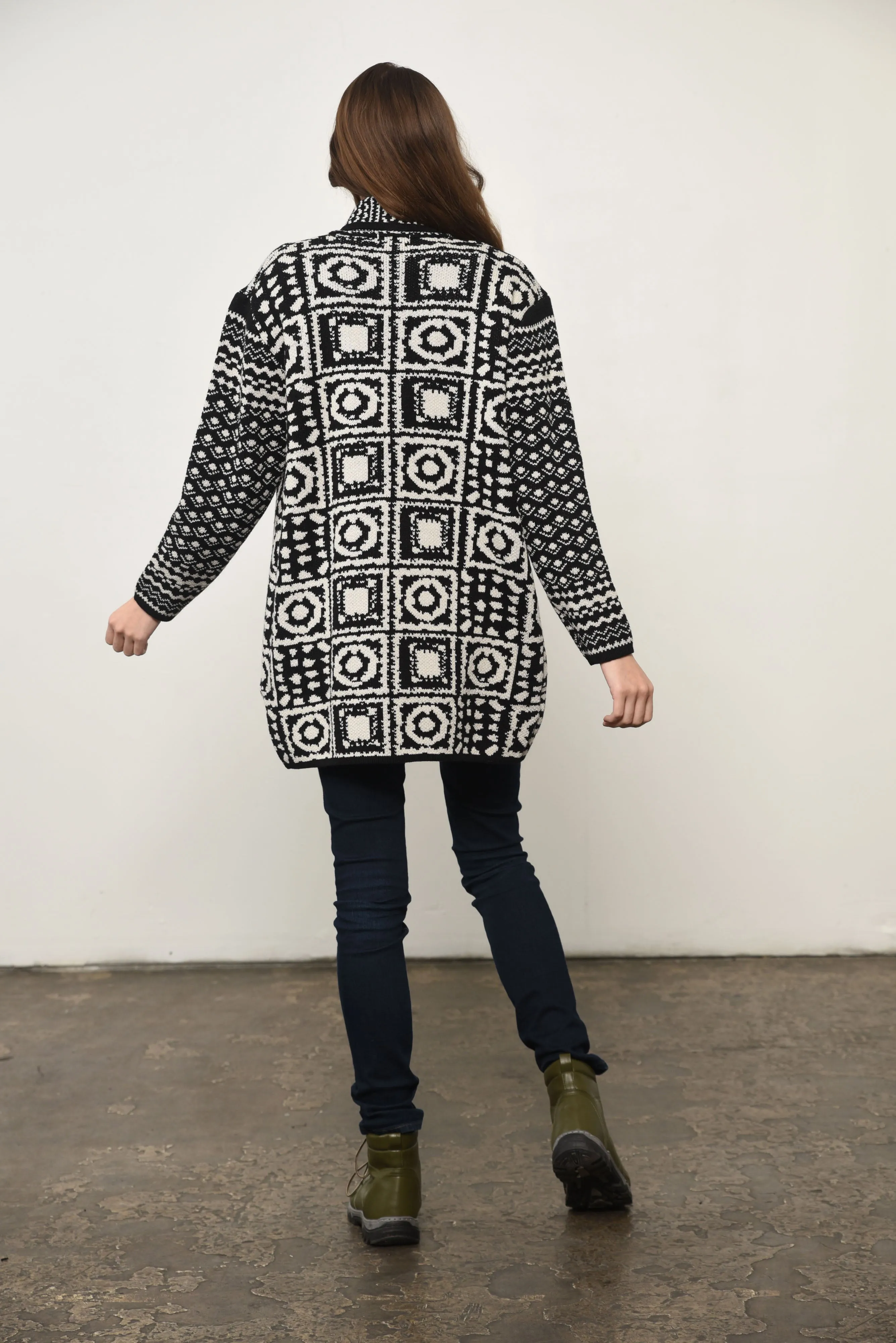 Abstract Print Open Front Cardigan in Black Aztec