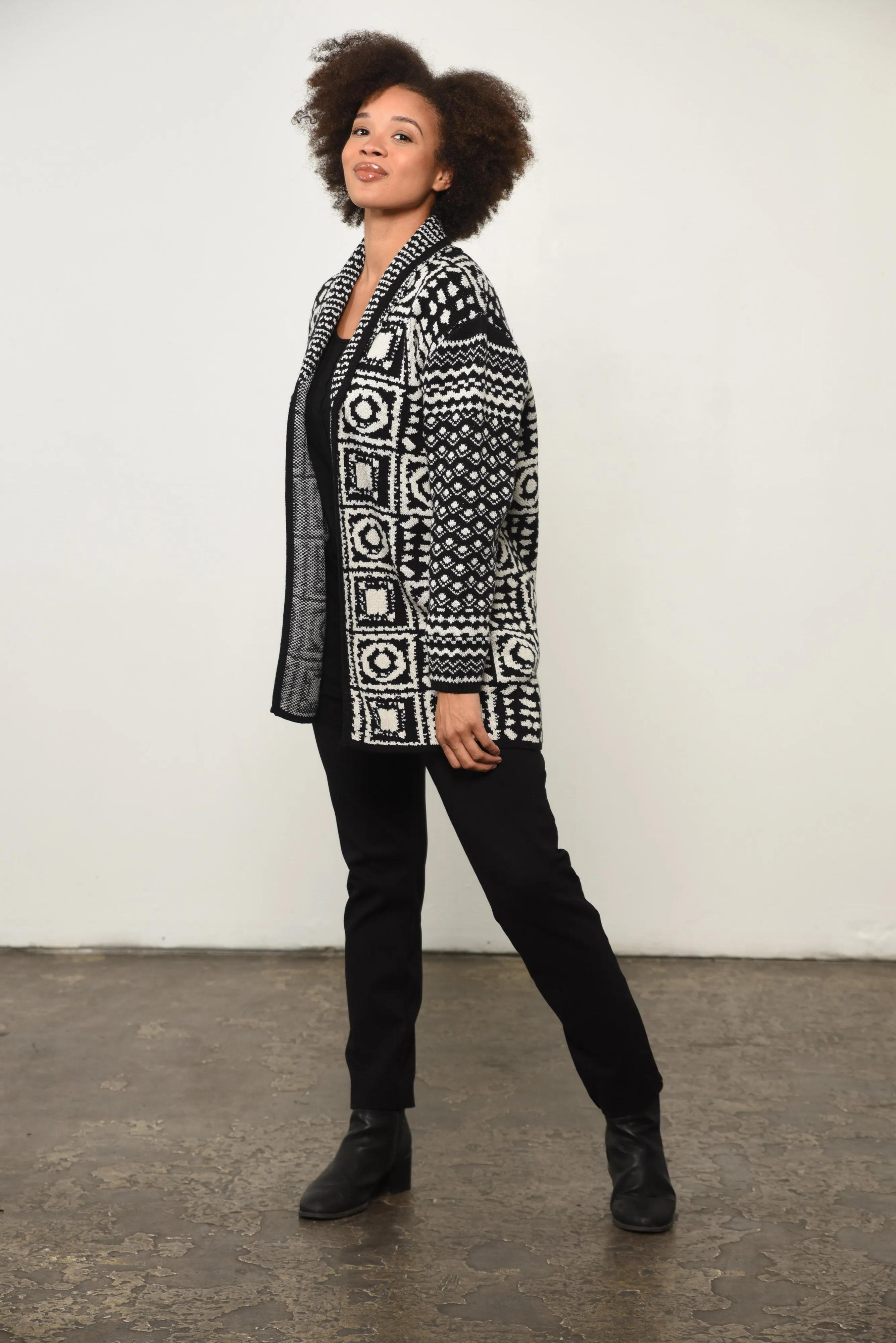 Abstract Print Open Front Cardigan in Black Aztec