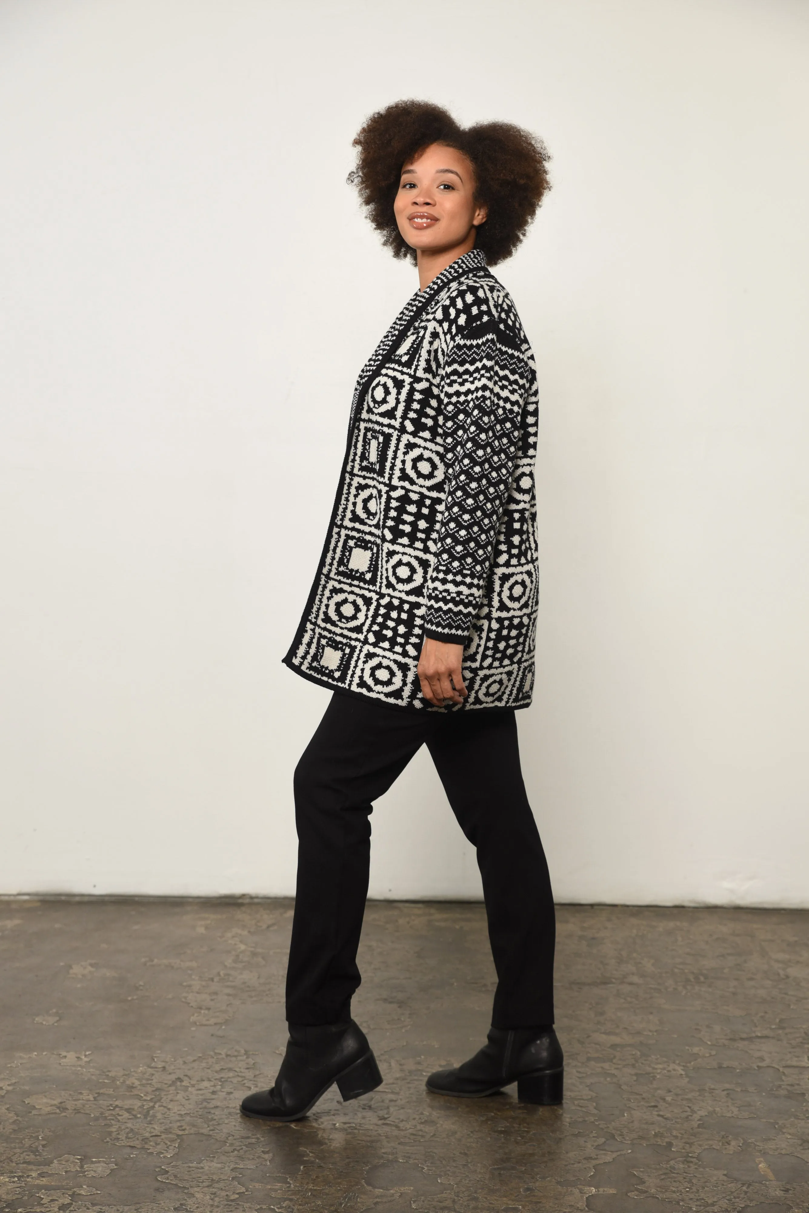 Abstract Print Open Front Cardigan in Black Aztec