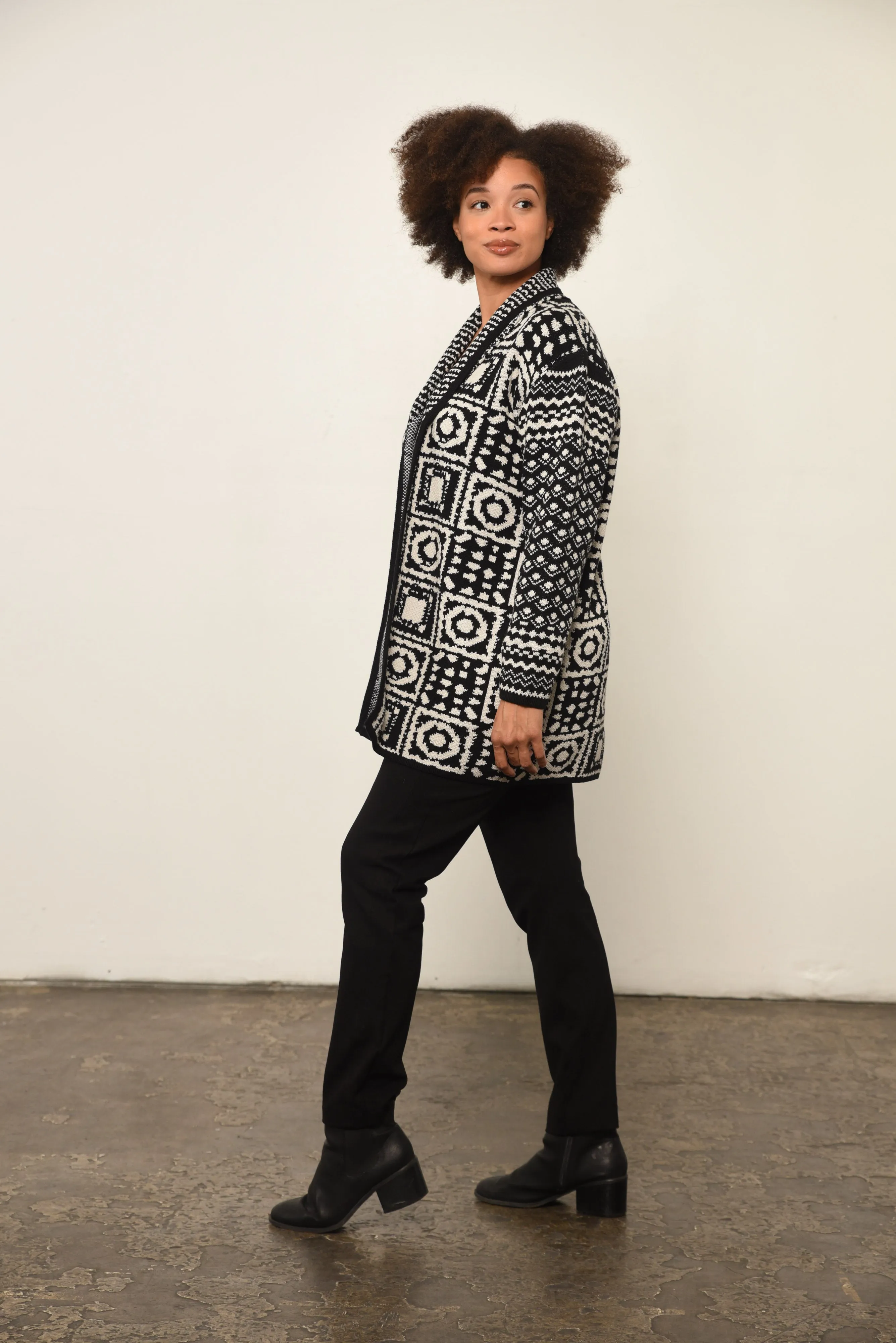 Abstract Print Open Front Cardigan in Black Aztec