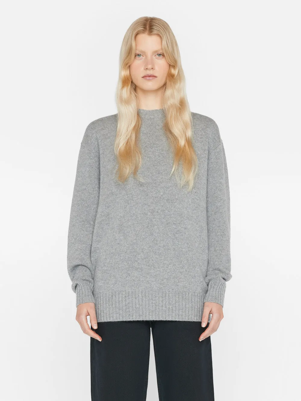 Boyfriend Cashmere Crew -- Gris Heather