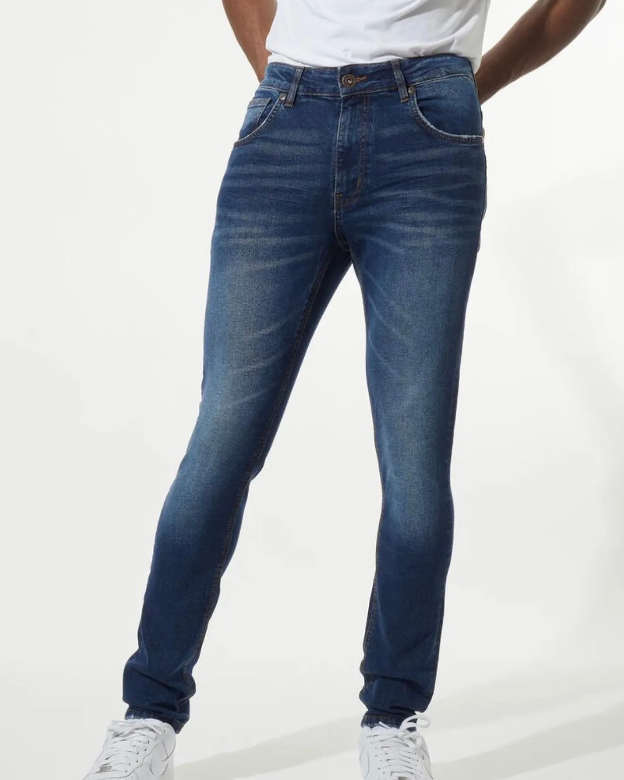 Men’s Basic Stretched Denim Jeans