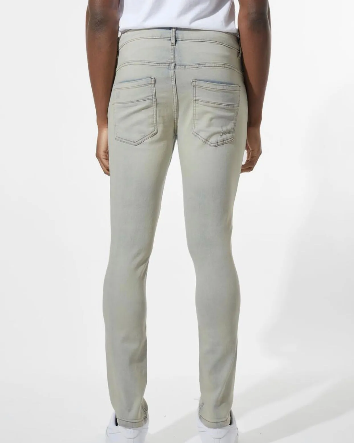 Men’s Basic Stretched Denim Jeans