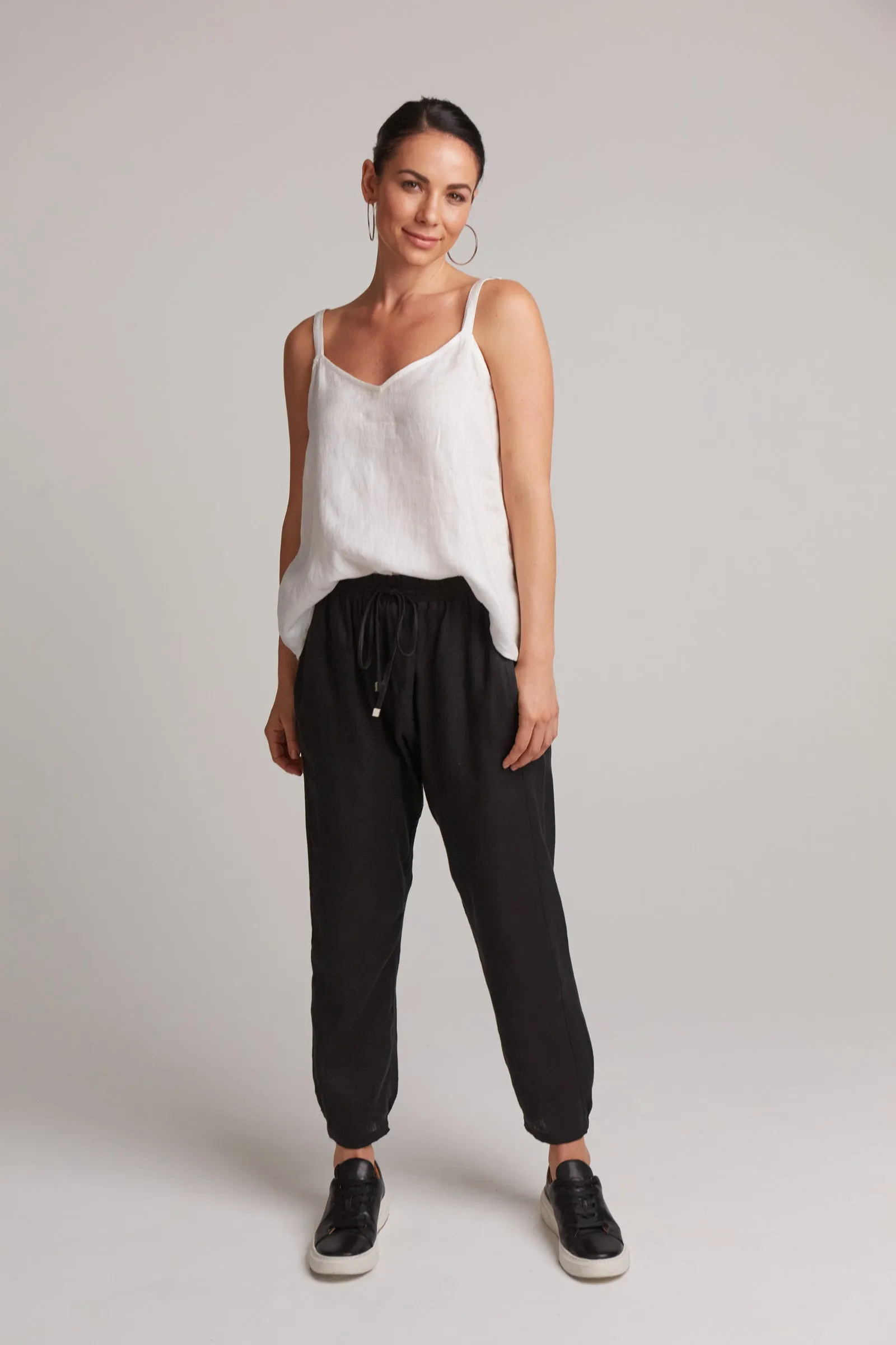 Studio Relaxed Linen Pant - Black